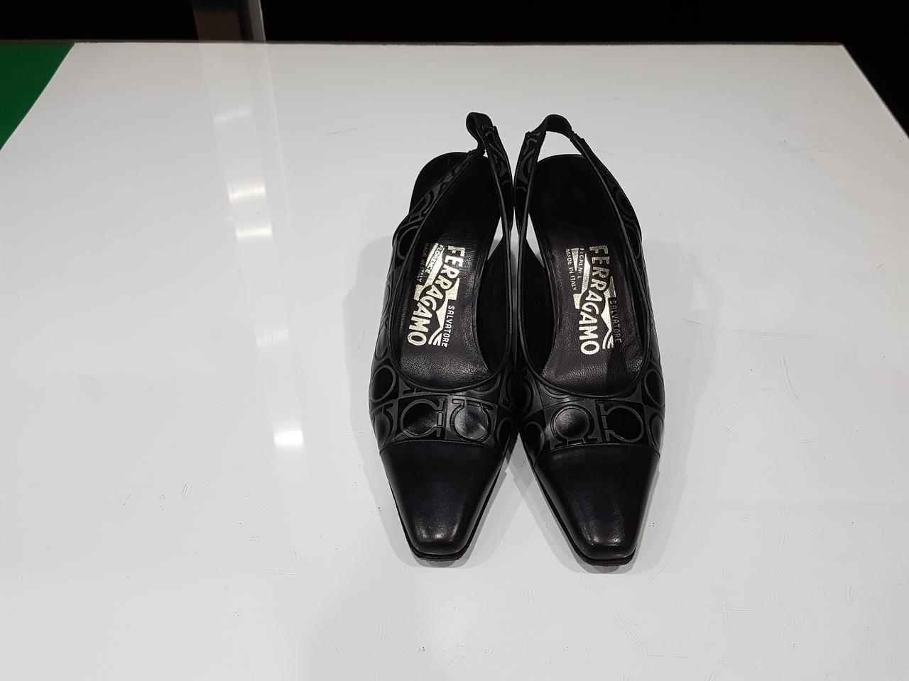 <정품> 페라가모 슬링백(85) 5c(220)