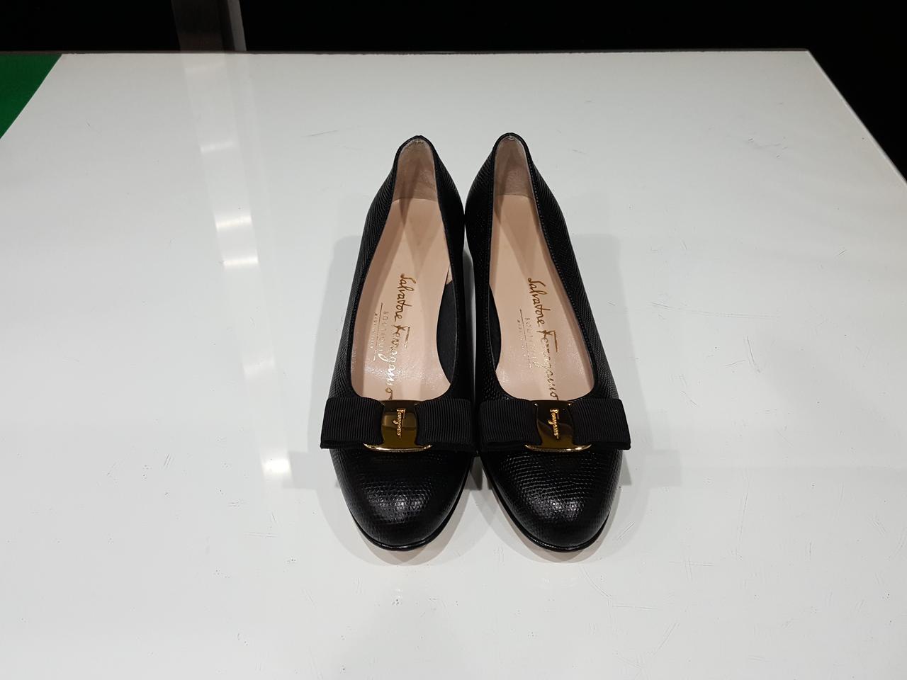 <정품> 페라가모 바라구두(110) 6 2/1c(235)