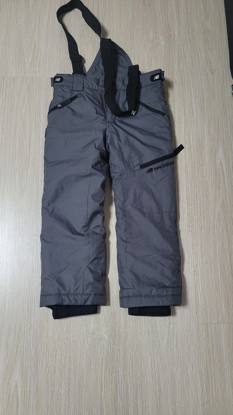 뉴발 스키바지 (A급) 120 사이즈 (택포)