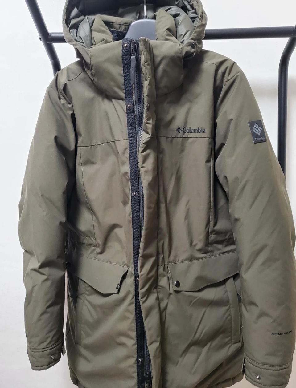 콜롬비아 구스다운 패딩 100