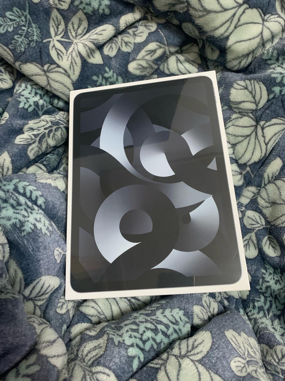 아이패드 에어5 스페이스 그레이 wifi 64g 미개봉