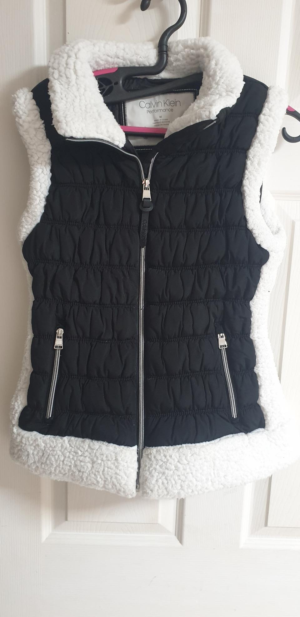 Calvinklein  패딩 조끼 M