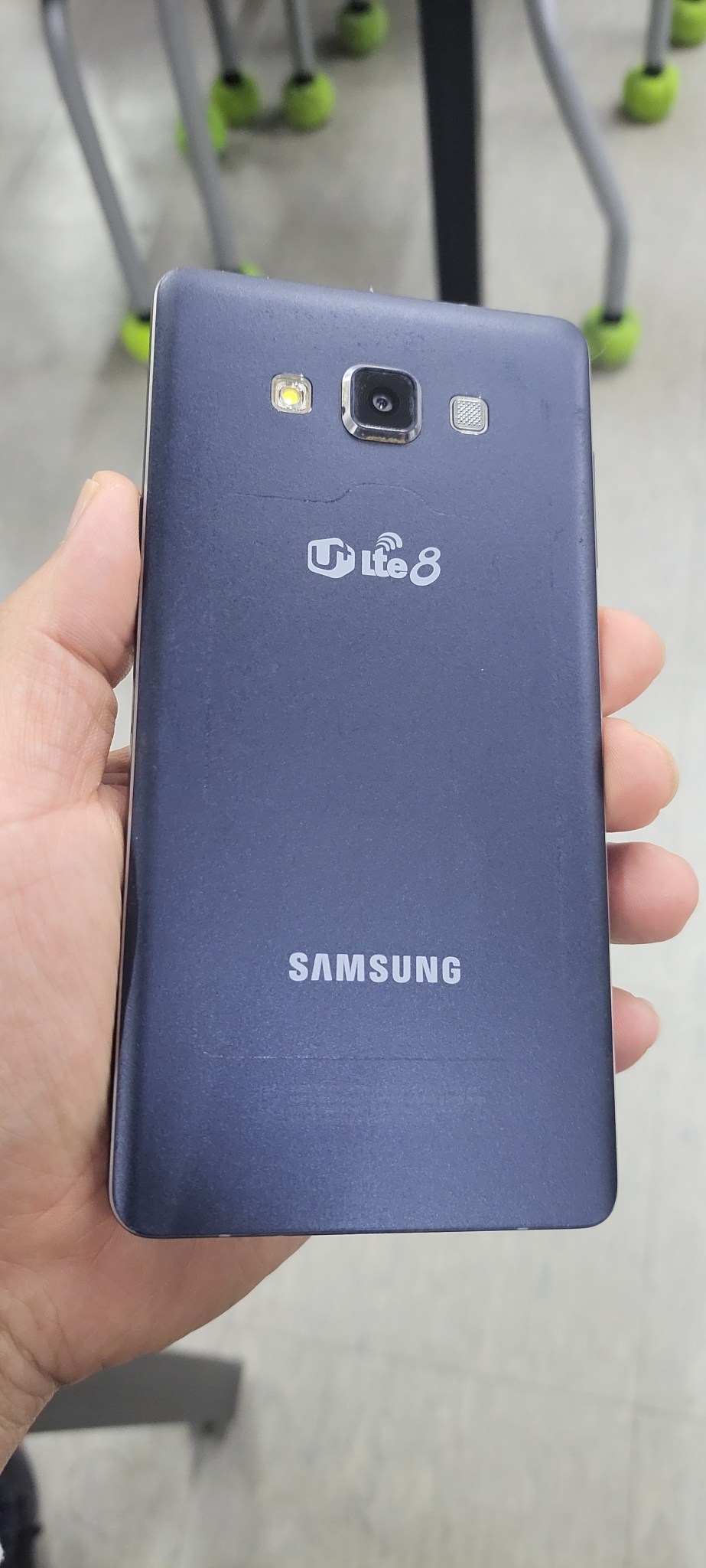 갤럭시 A7 상태 좋아요