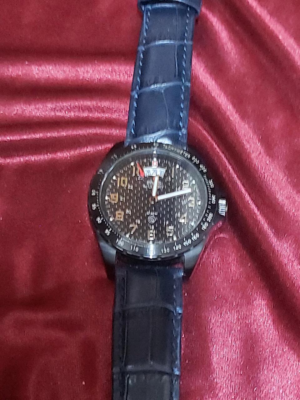 스위스 밀리터리야광 다기능 시계입니다.