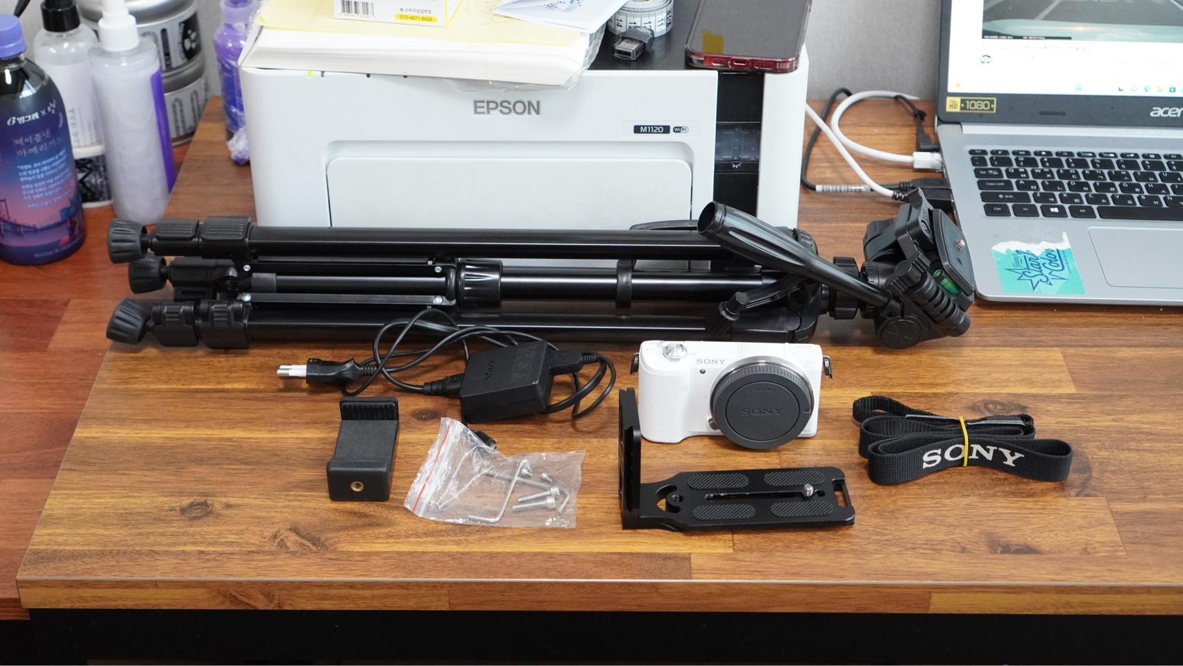 소니 a5100세트 (렌즈 x) + 구성품 + 삼각대