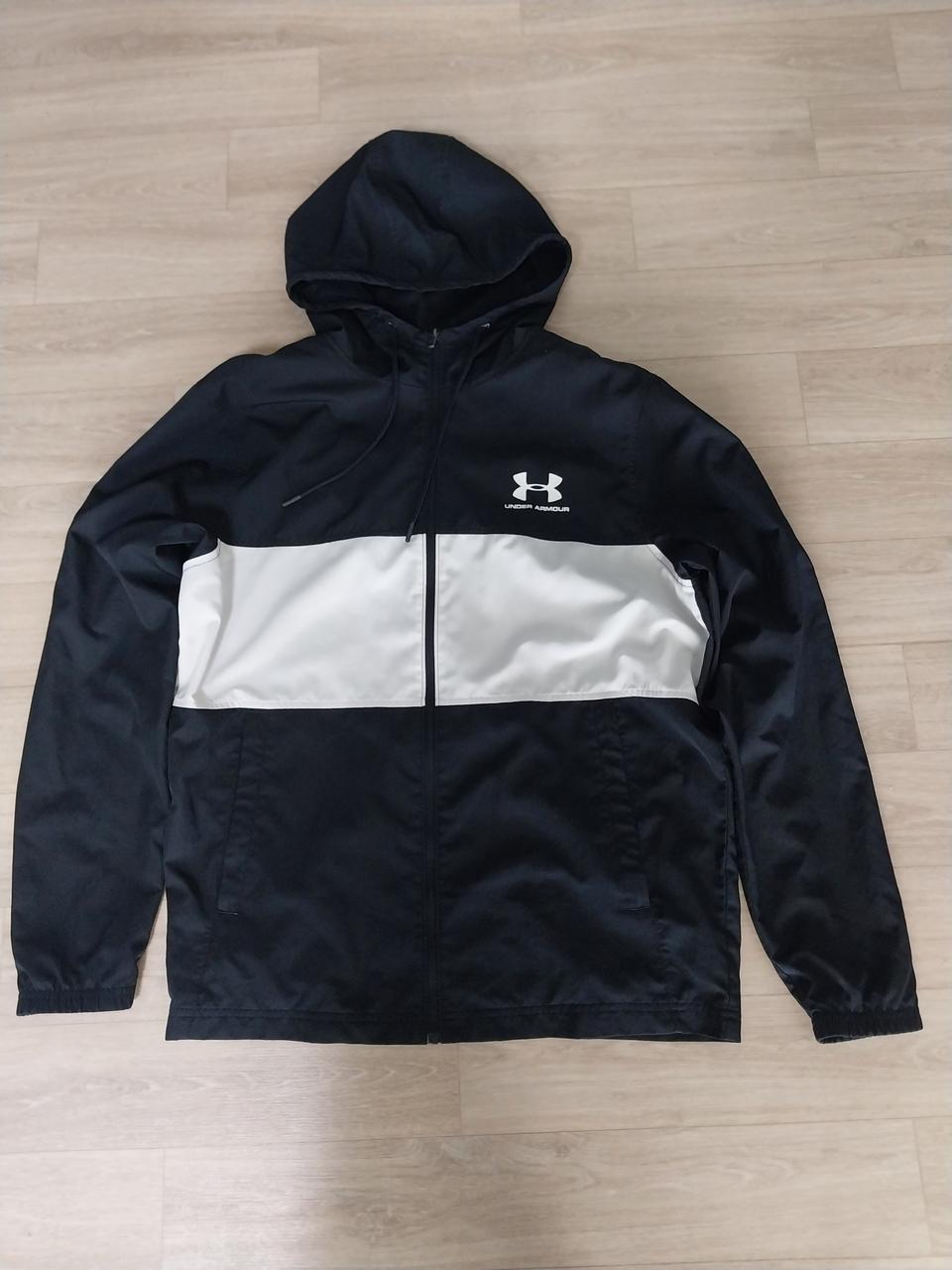 언더아머 바람막이 후드점퍼