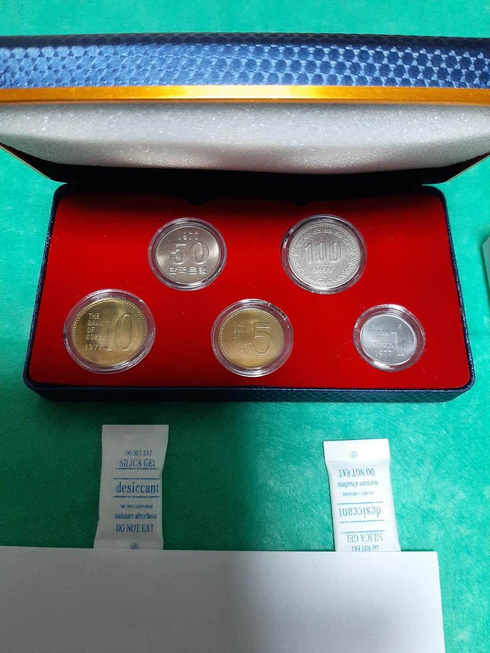 한국은행 주화 77년 1.5.10.50.100원세트 미사용