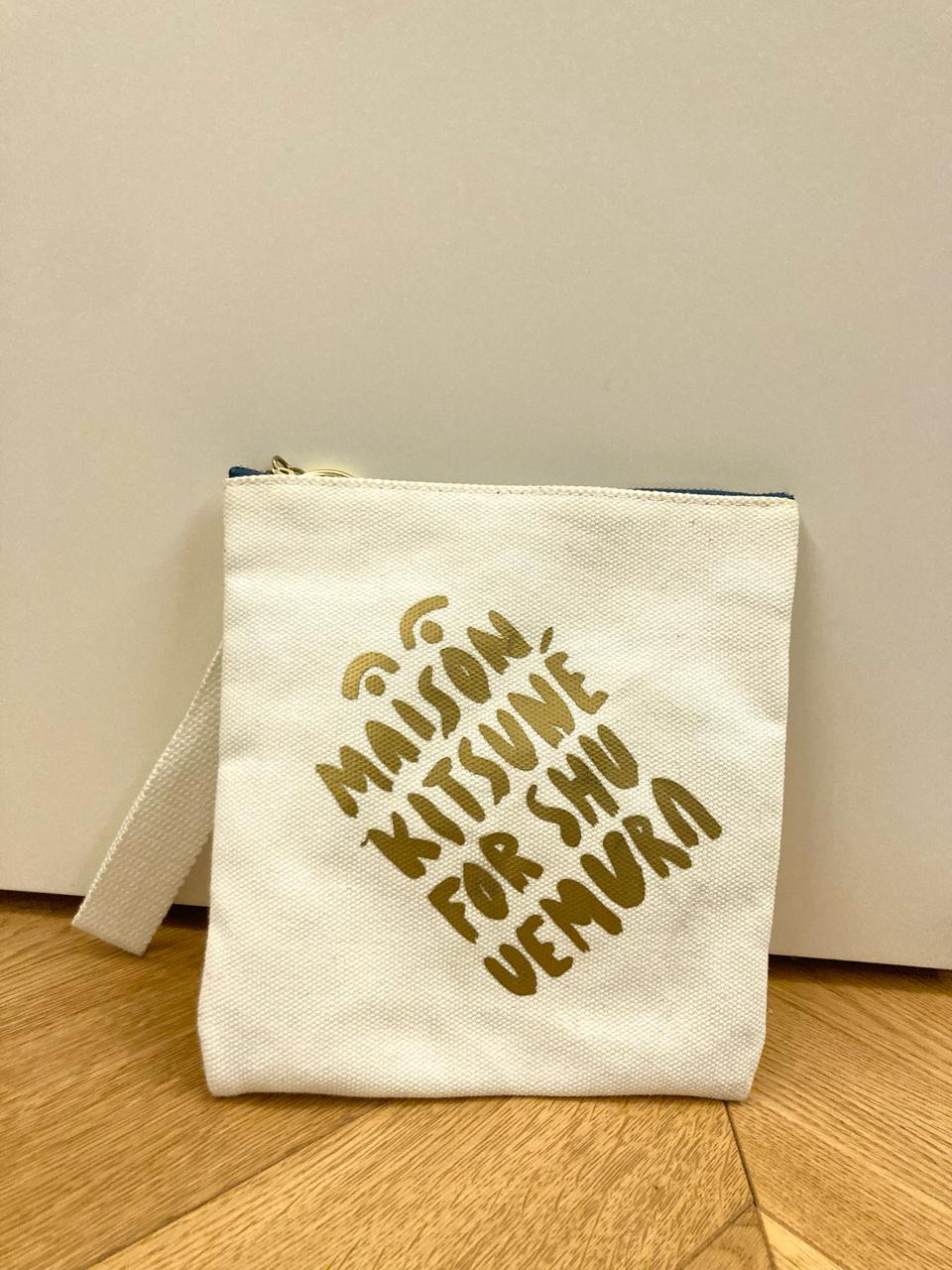 메종 키츠네 포 슈에무라 파우치