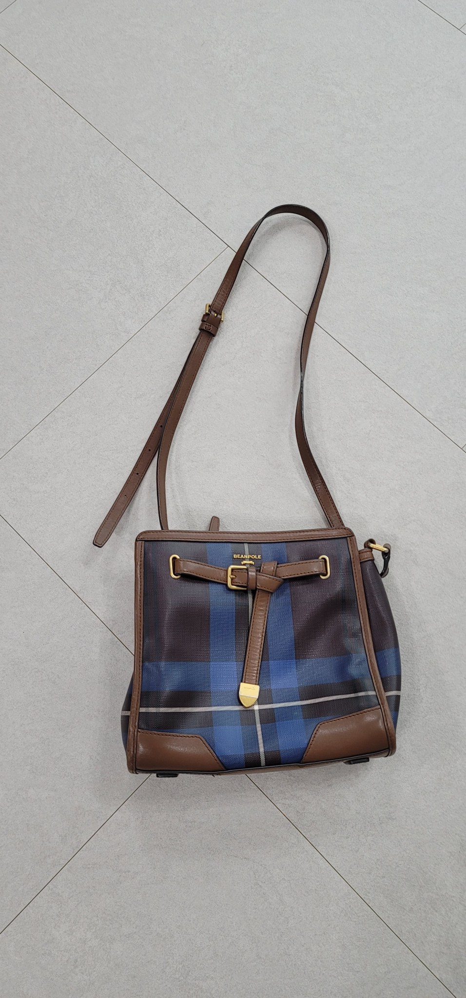 빈폴 여성 크로스백