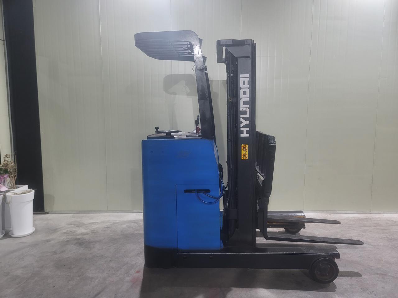 입식 전동지게차 1.8톤 3단5M