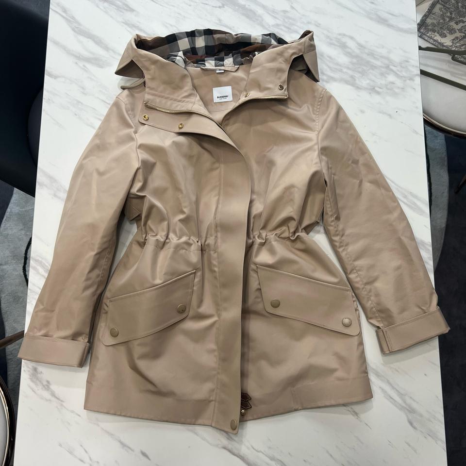 [새상품급] 버버리 라이트 웨이트 체크 후드 자켓 베이지 8048713