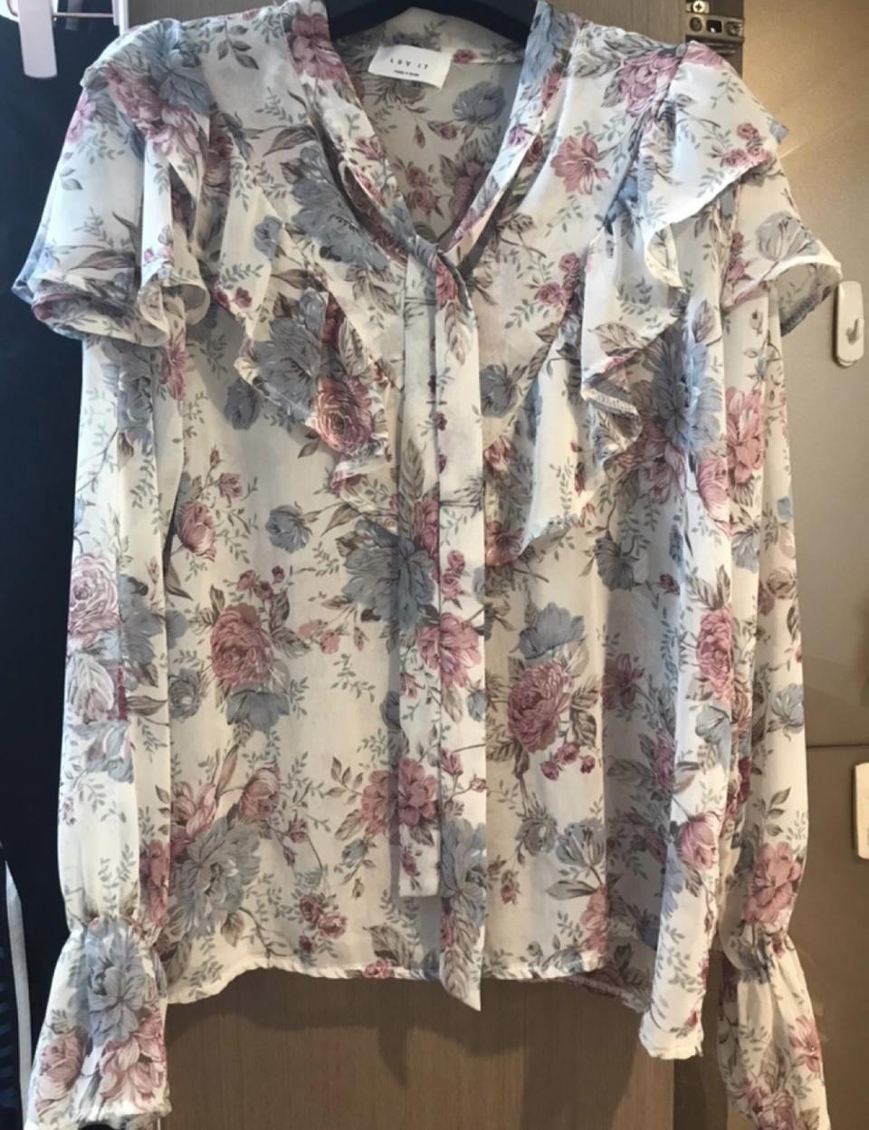 블라우스 2종(#프릴블라우스#쉬폰블라우스#땡땡이블라우스#플라워블라우스)