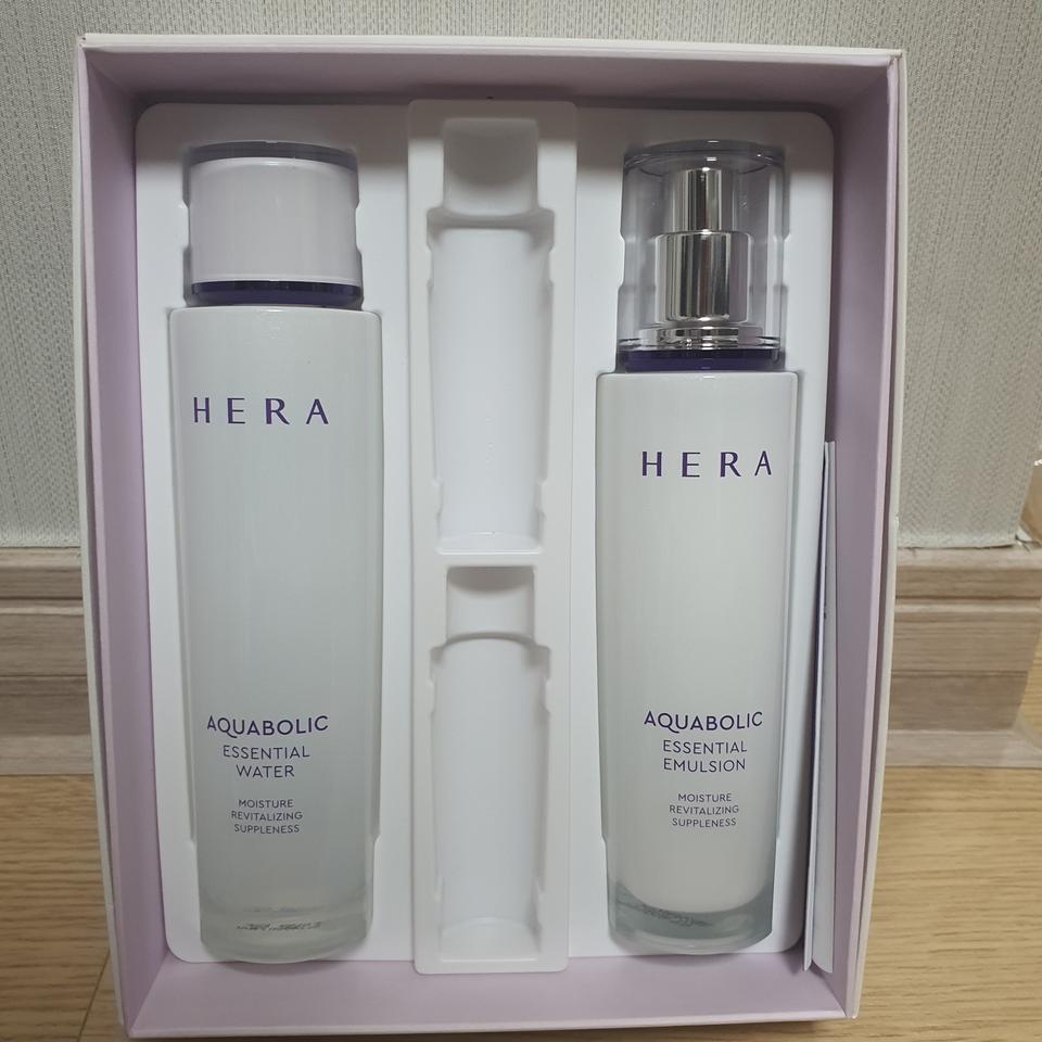 헤라 아쿠아볼릭 에센셜 2종 세트(워터/에멀전)