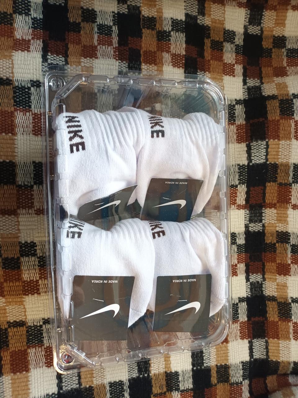 두꺼운고급양말 남자여자흰색4켤레 10000 8켤레 19000 판매합니다