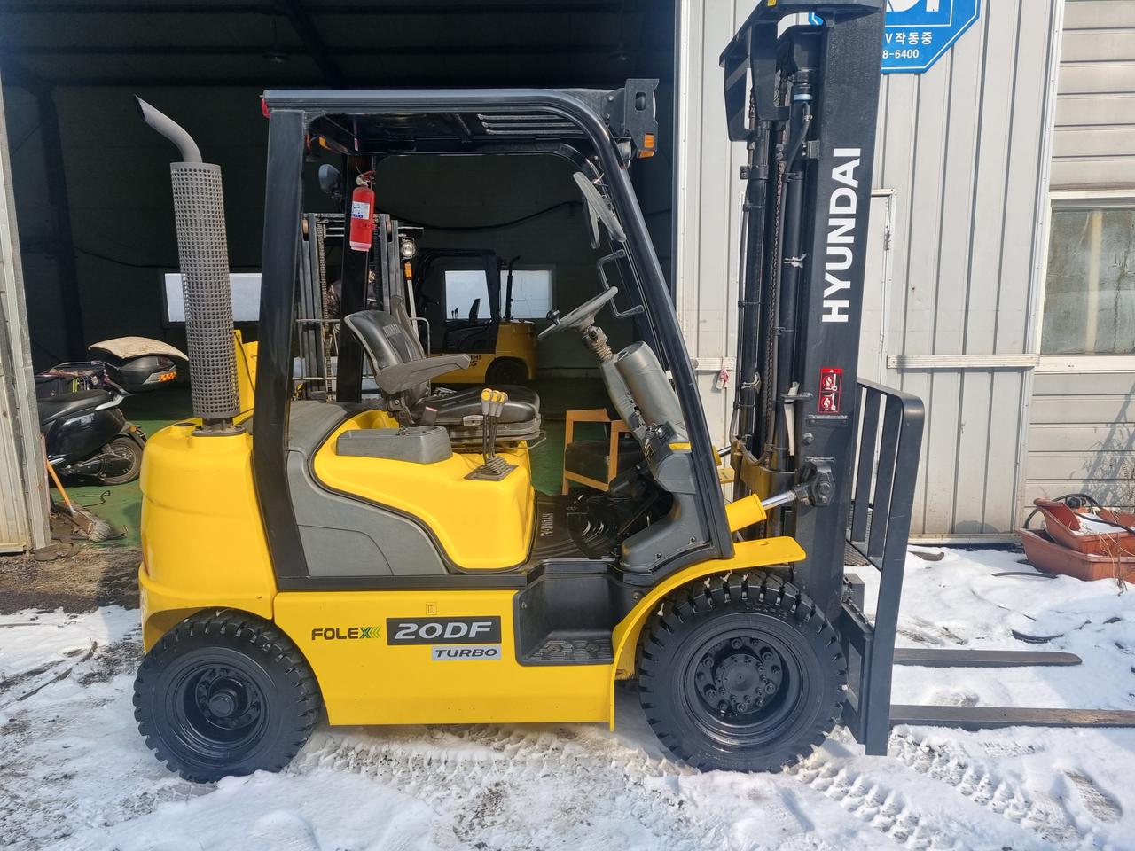 현대 2톤 디젤지게차 팝니다 (신차급)