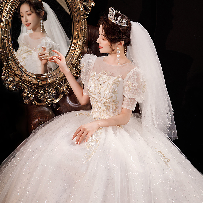 프렌치 라이트 플라워 메쉬 웨딩드레스