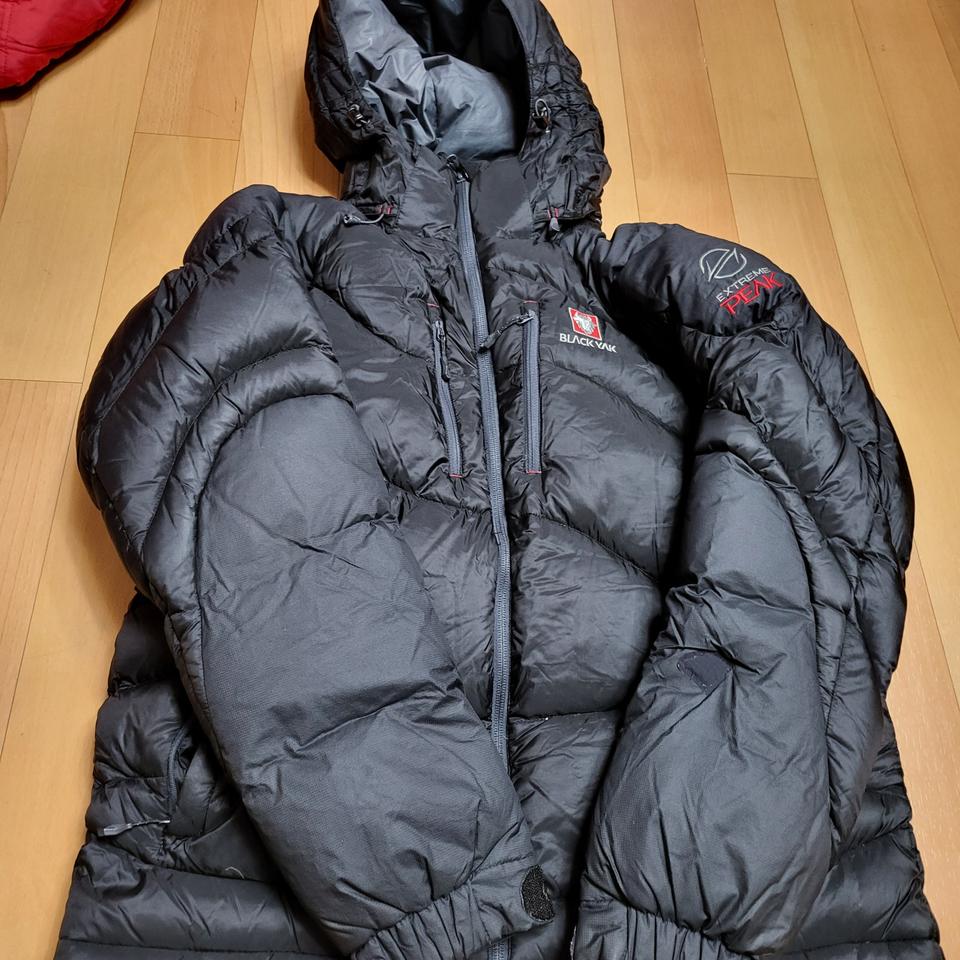 블랙야크 거위털 패딩