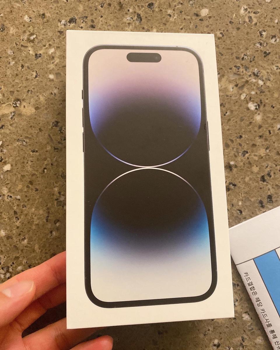 아이폰14 프로 스페이스 블랙 128기가 상태 거의 새것