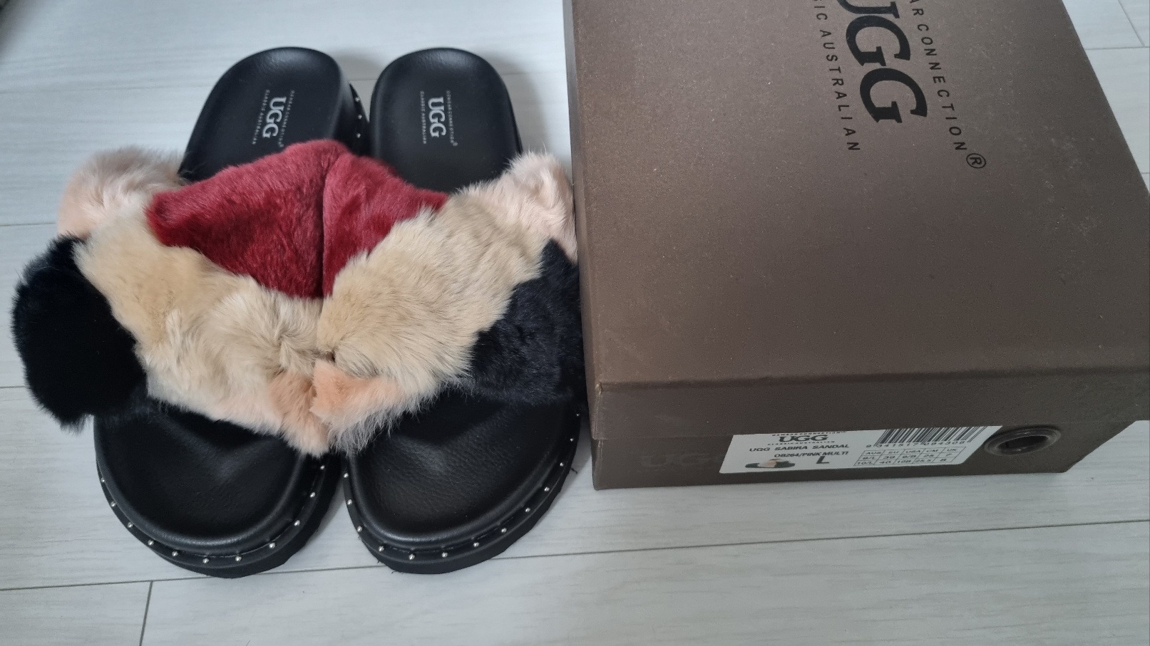 어그 ugg 슬리퍼 새상품 (토끼털)