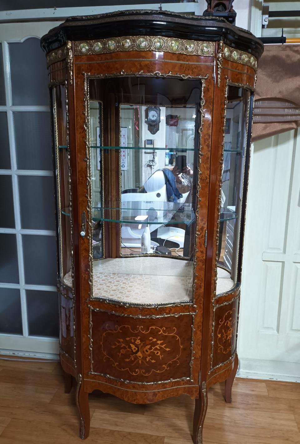 이태리명품 장식장 이태리 엔틱 상감 단문 장식장