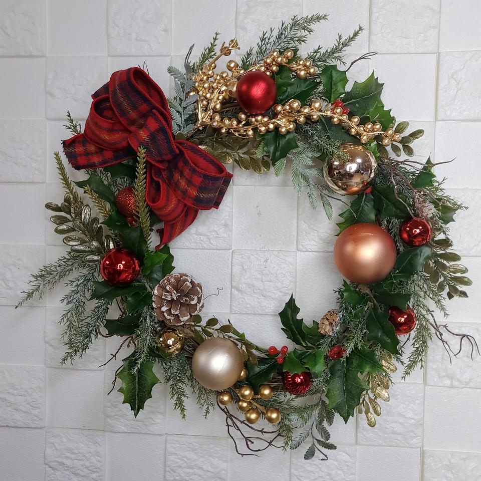 빨강 리본 크리스마스 리스 벽장식