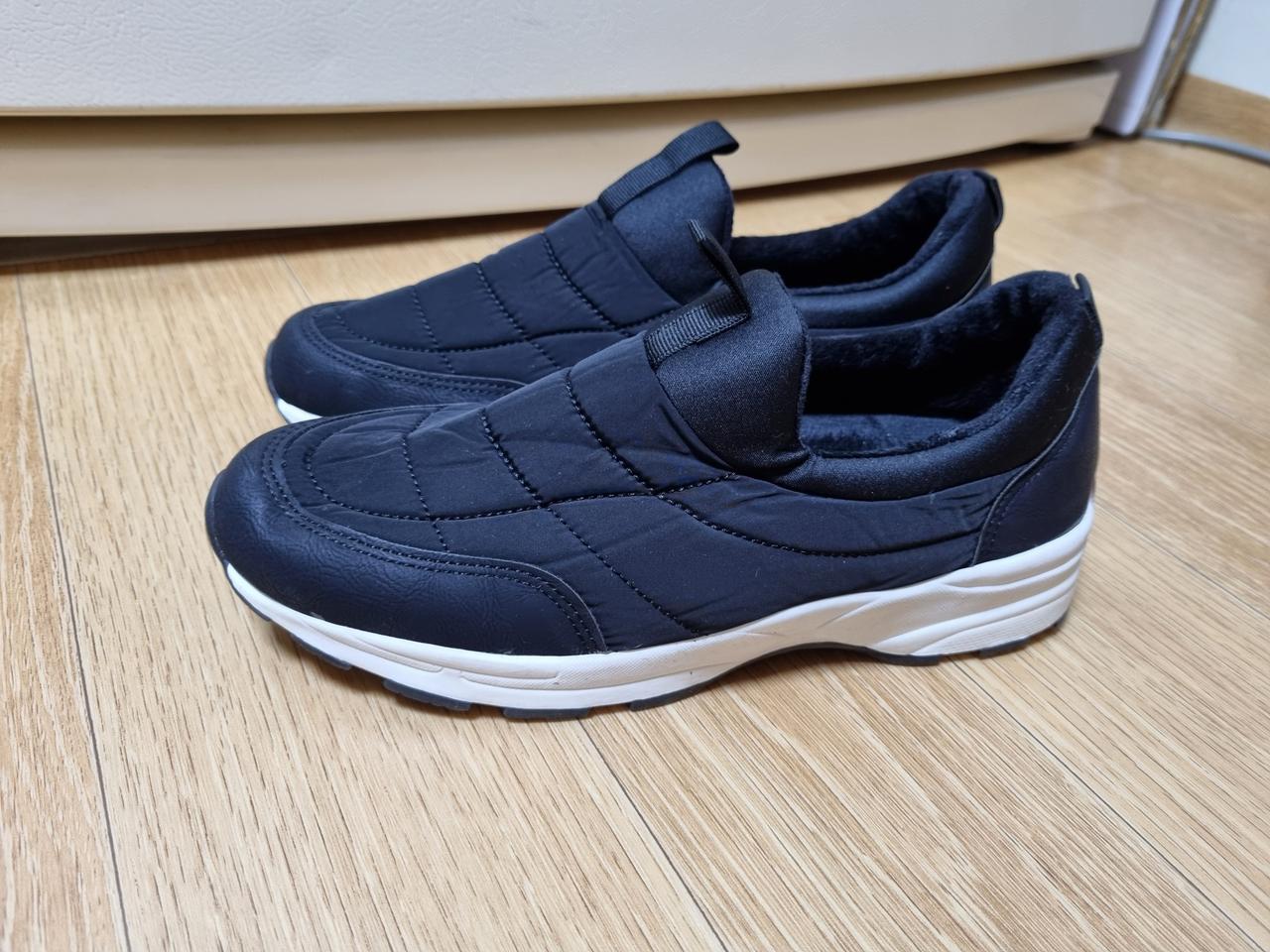 250 패딩 부츠 운동화 새것