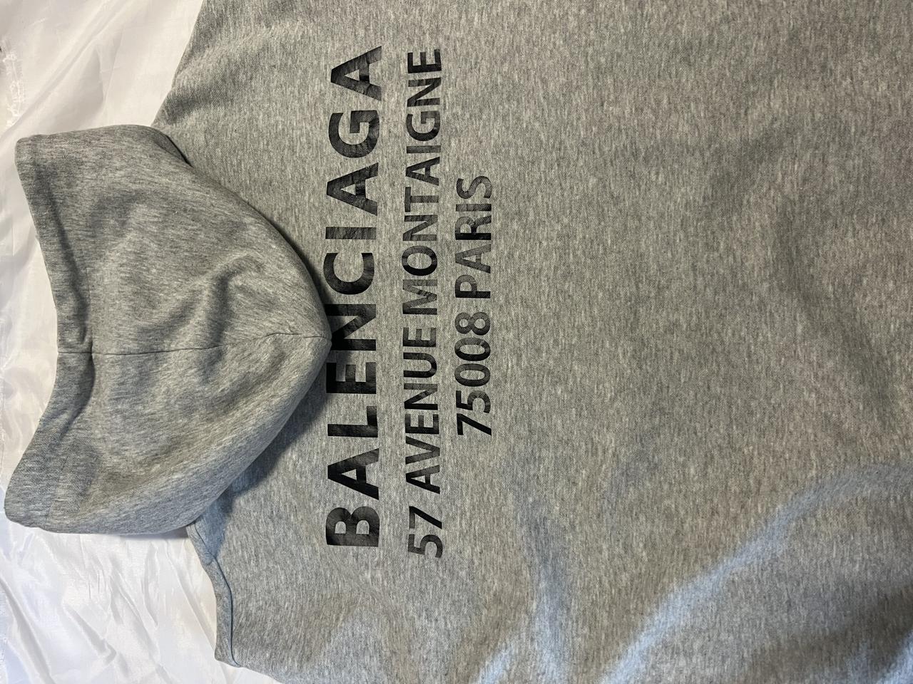 [무료배송] 발렌시아가 후드티 / 100