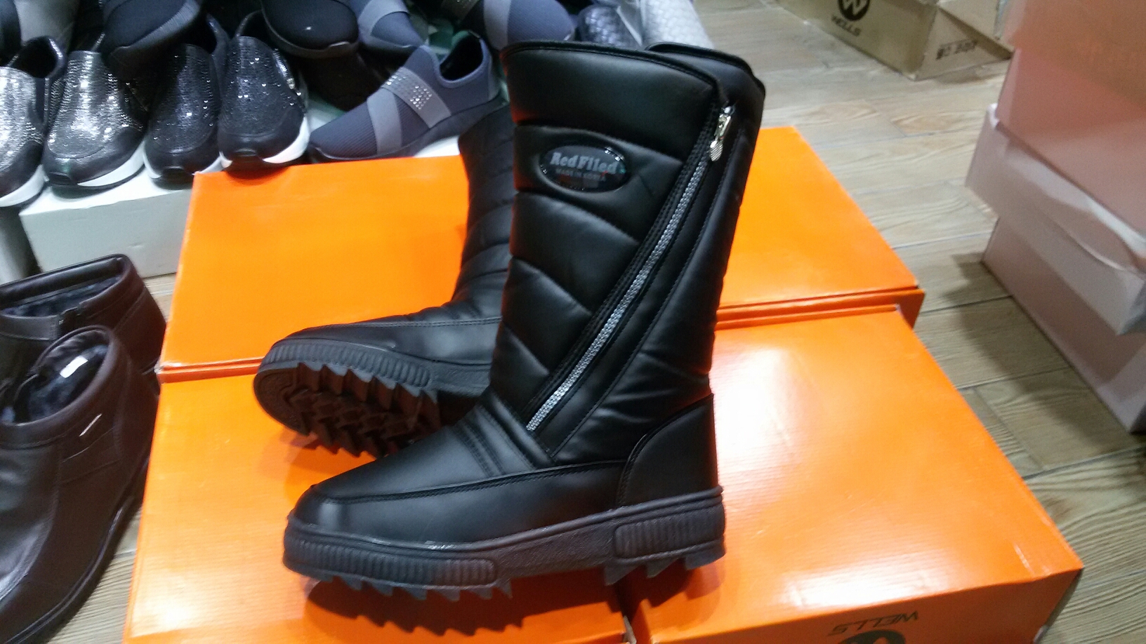 새제품ㅡ국산방한화 275,280