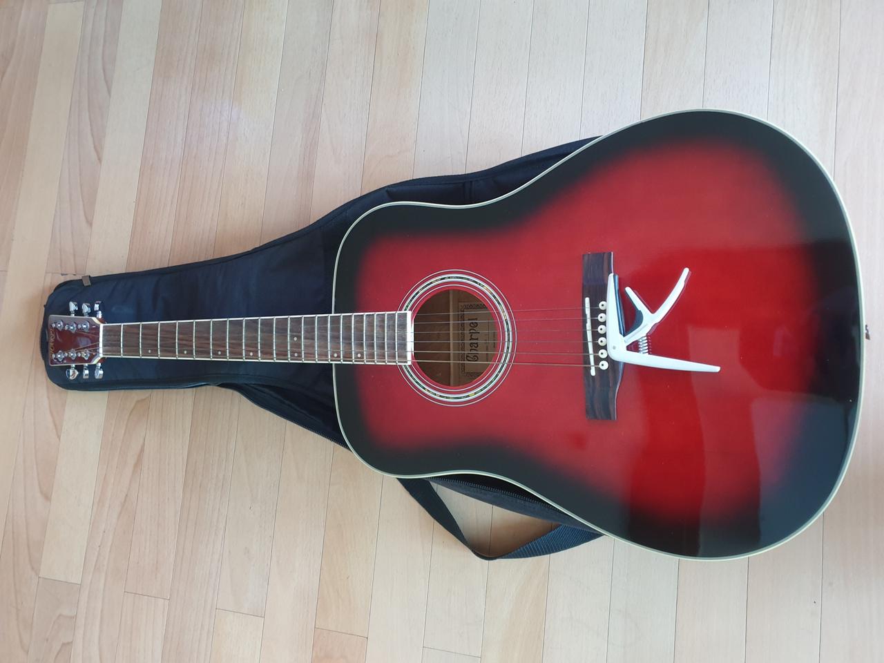 통키타상태a급,줄은새거로갈면소리가더좋을거같네요