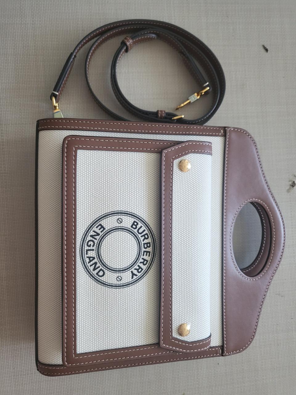 버버리 포켓백 미니