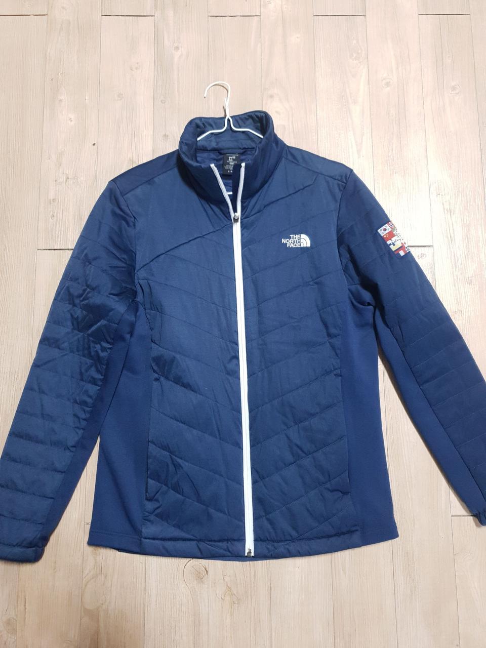 노스페이스 평창경량패딩 브이모션 100