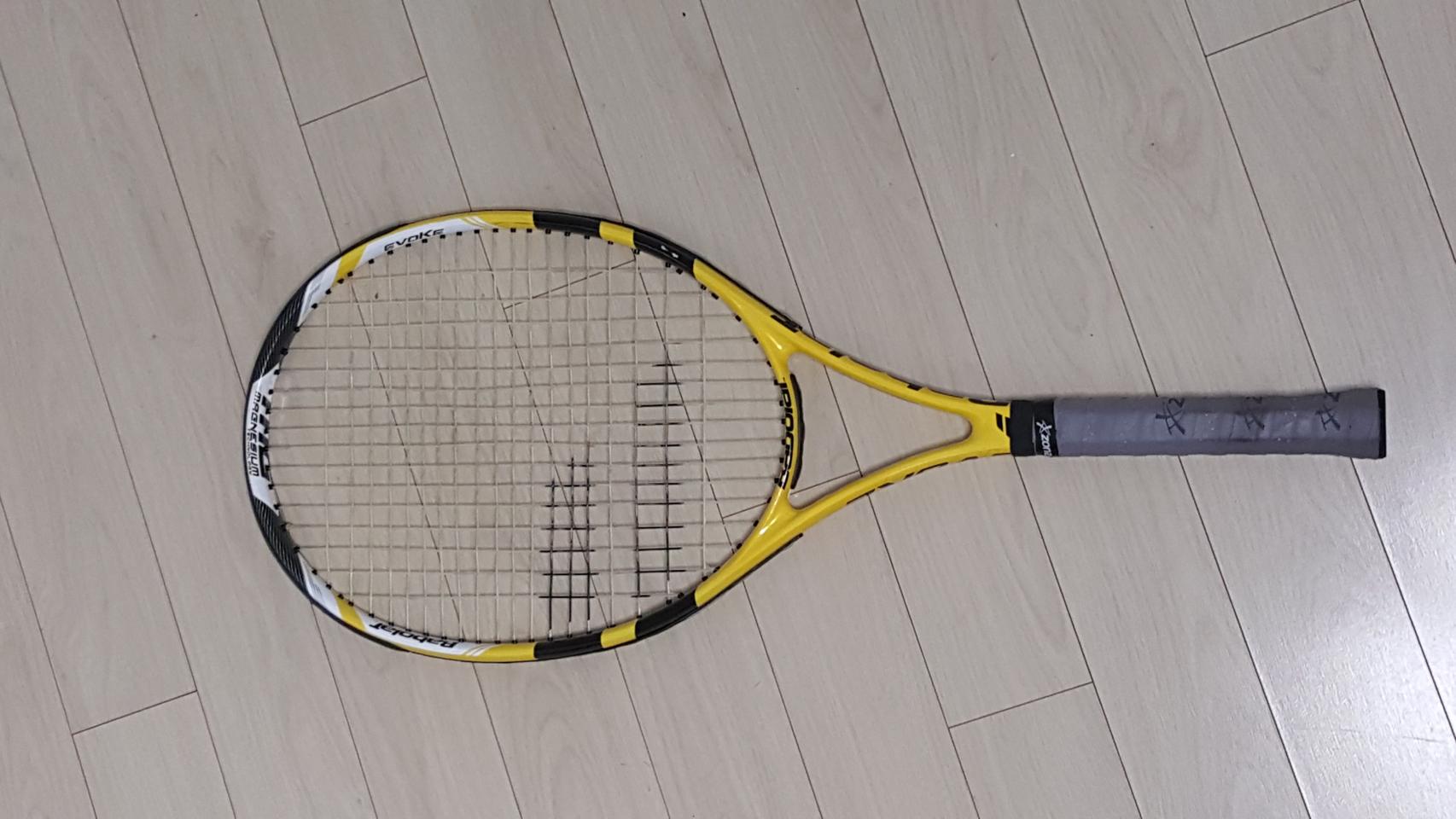 바볼랏라켓 테니스 이보크 마그네시움 275그람