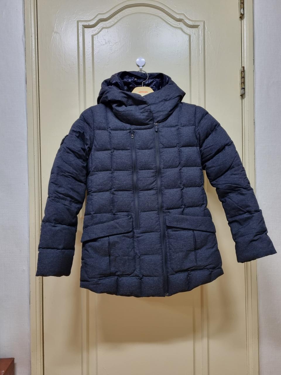 데상트패딩M진회색