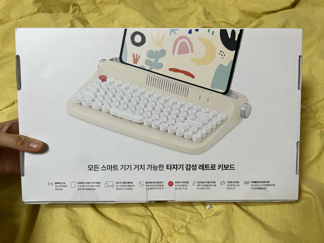 [거의새거] 액토 레트로 블루투스 키보드 B303