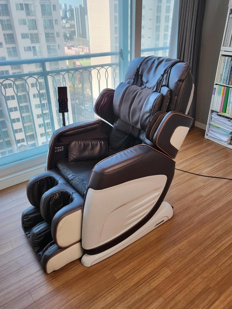 리쏘 프리모 lse-10전기능 정상적으로 작동하며, 가죽은 교체해야