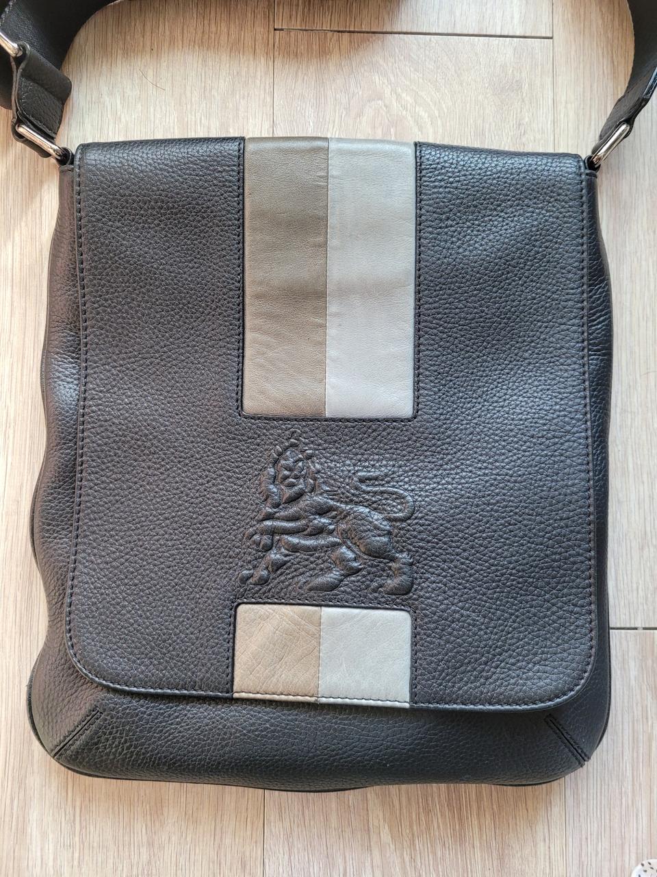 MCM 라이온 크로스백(가격내림 4만원)