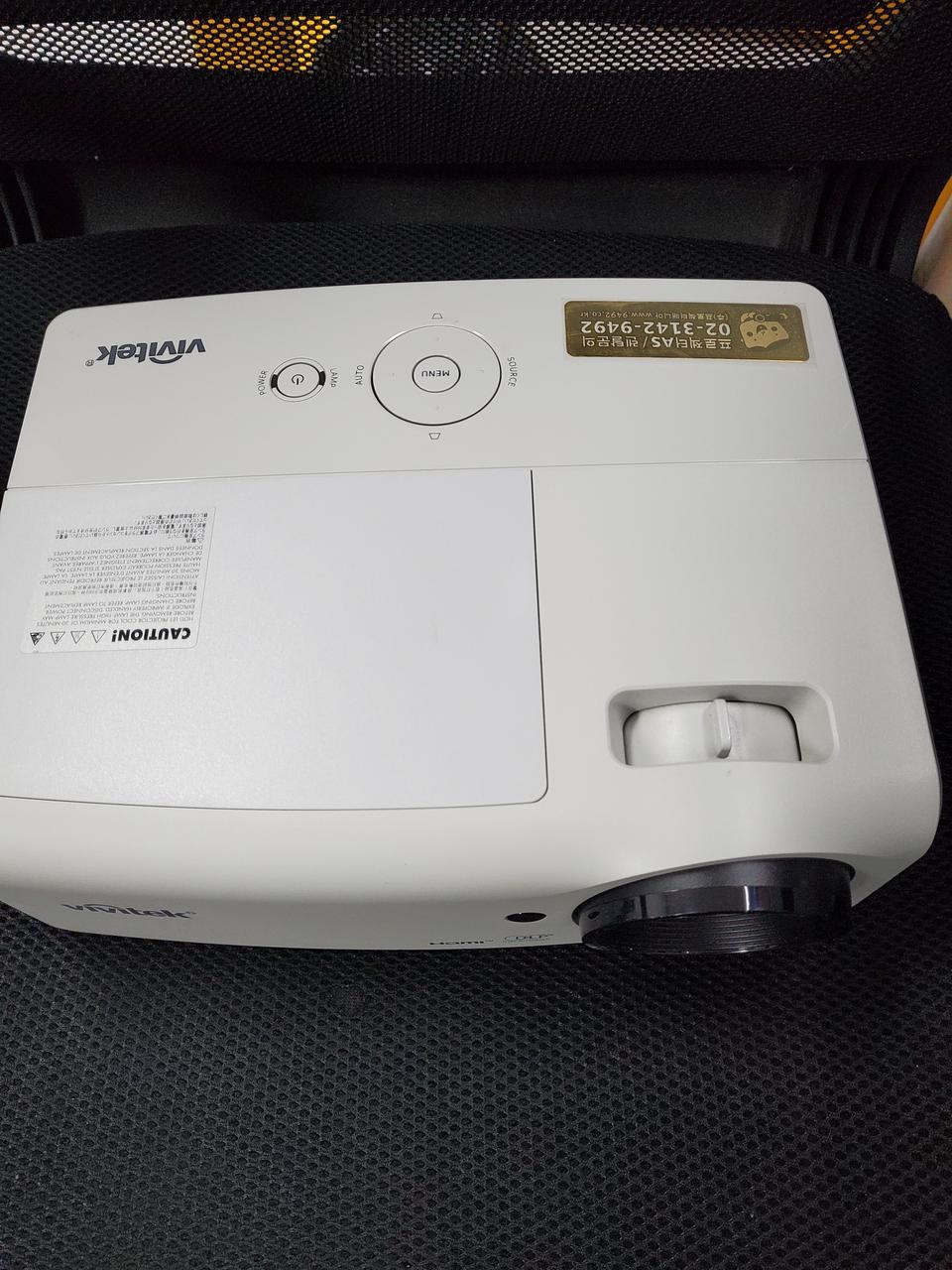 중고빔프로젝터 비비텍 D555 3000 프로젝터
