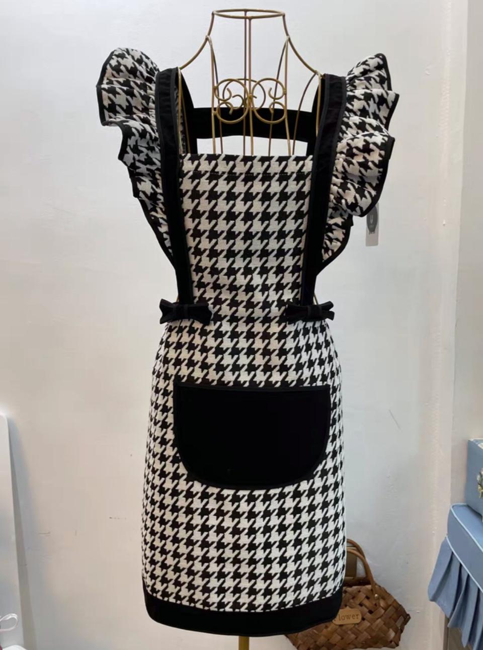 새상품)하운드 체크 프릴 앞치마 원피스 카페 앞치마