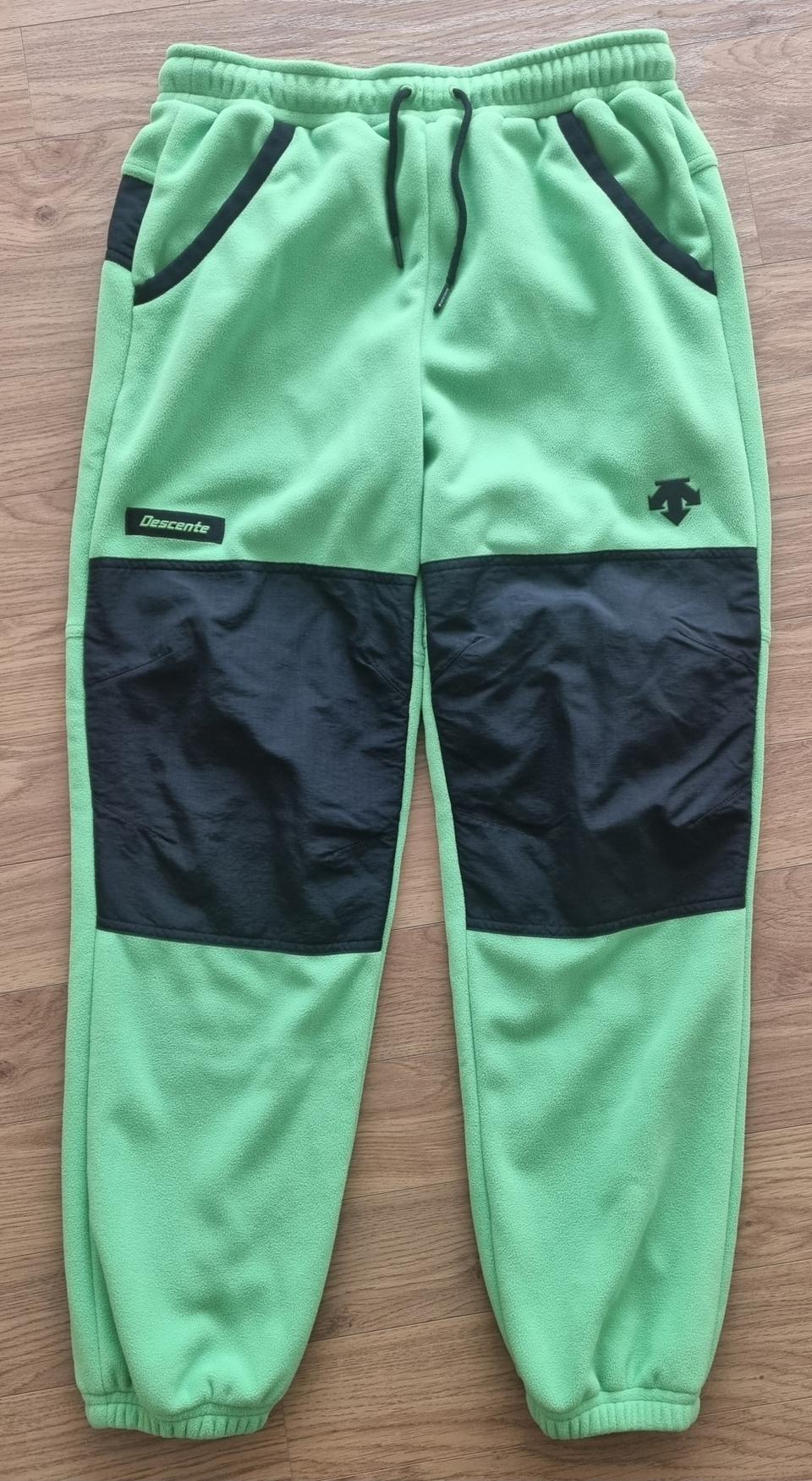 데상트 트레이닝바지 조거 팬츠