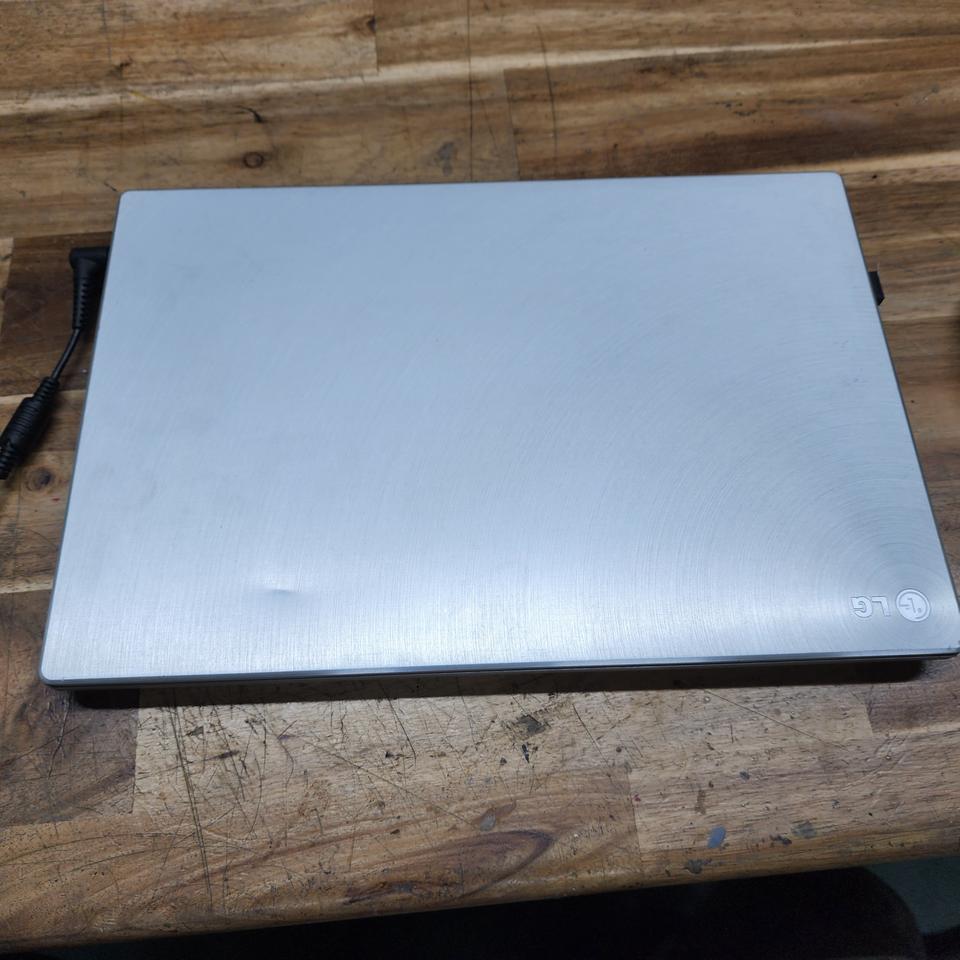 LG Z43 노트북 팝니다