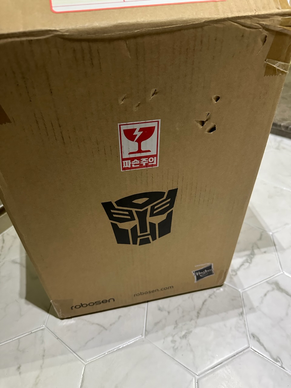 로보센 옵티머스프라임 판매합니다 