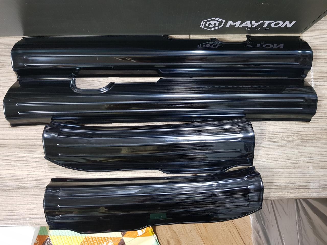 메이튼 현대 넥쏘 도어스커프 4p/박스새상품