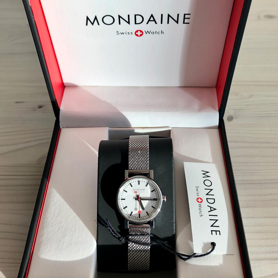 몬데인 스위스 쿼츠 여성 시계 26mm