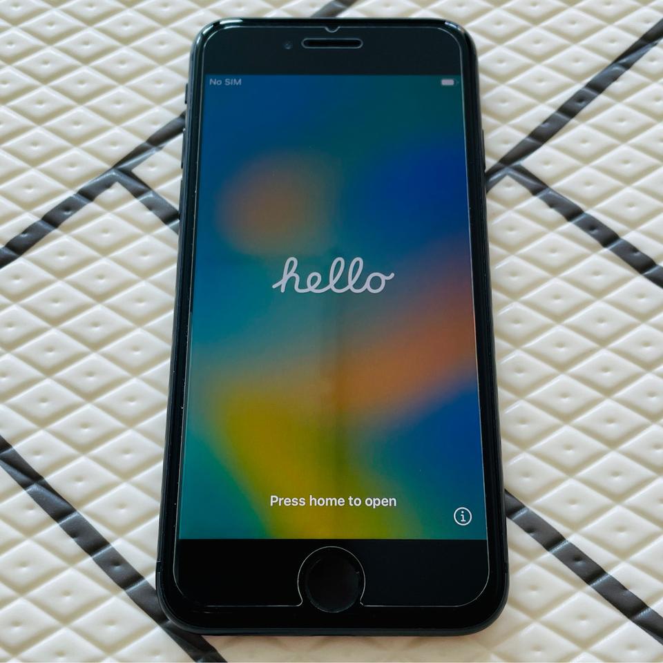 아이폰 8 배터리 95%, 케이스 4종