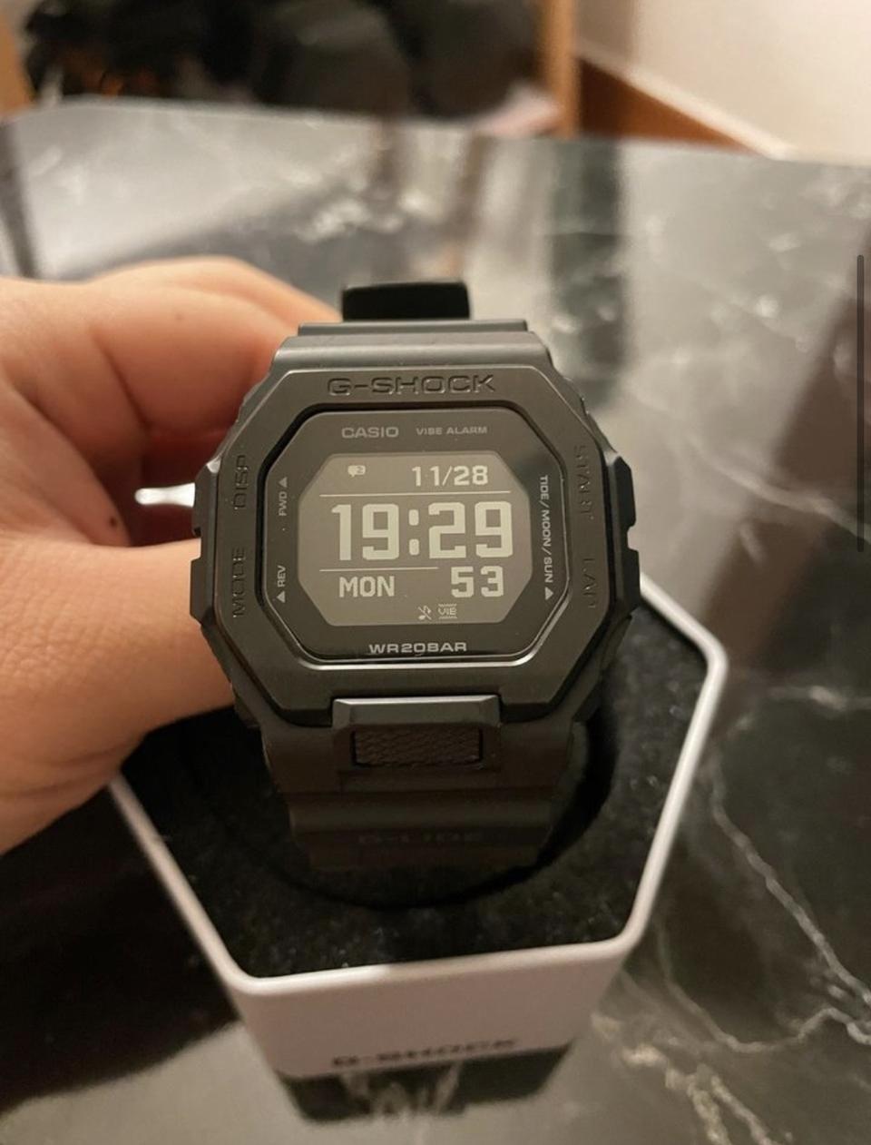 지샥 서핑 블루투스 시계 GBX-100NS-1DR