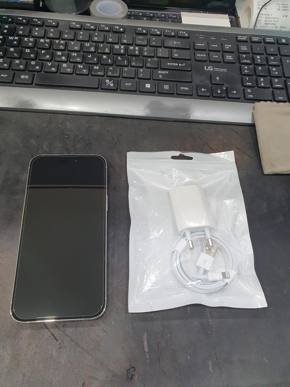 S급 아이폰14프로맥스 256G 실버 판매합니다