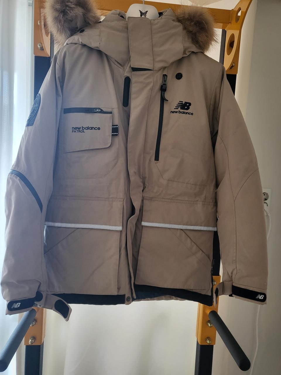 뉴 발란스 거위털 구스다운 여성 패딩