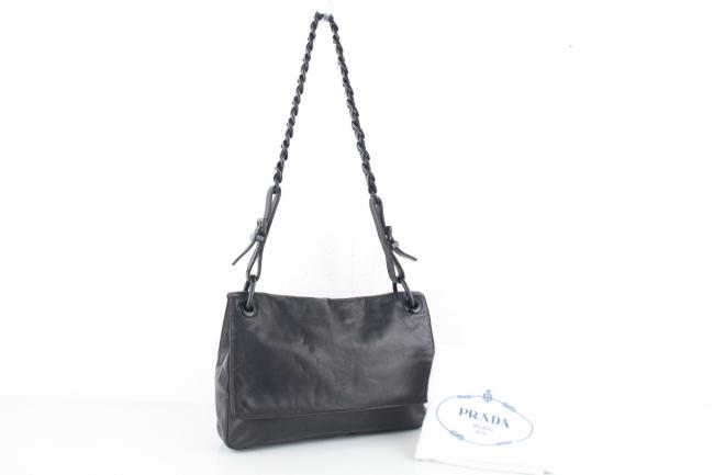 프라다 블랙 소가죽 하이앤드 캐주얼 플라스틱 체인 숄더백 B3830