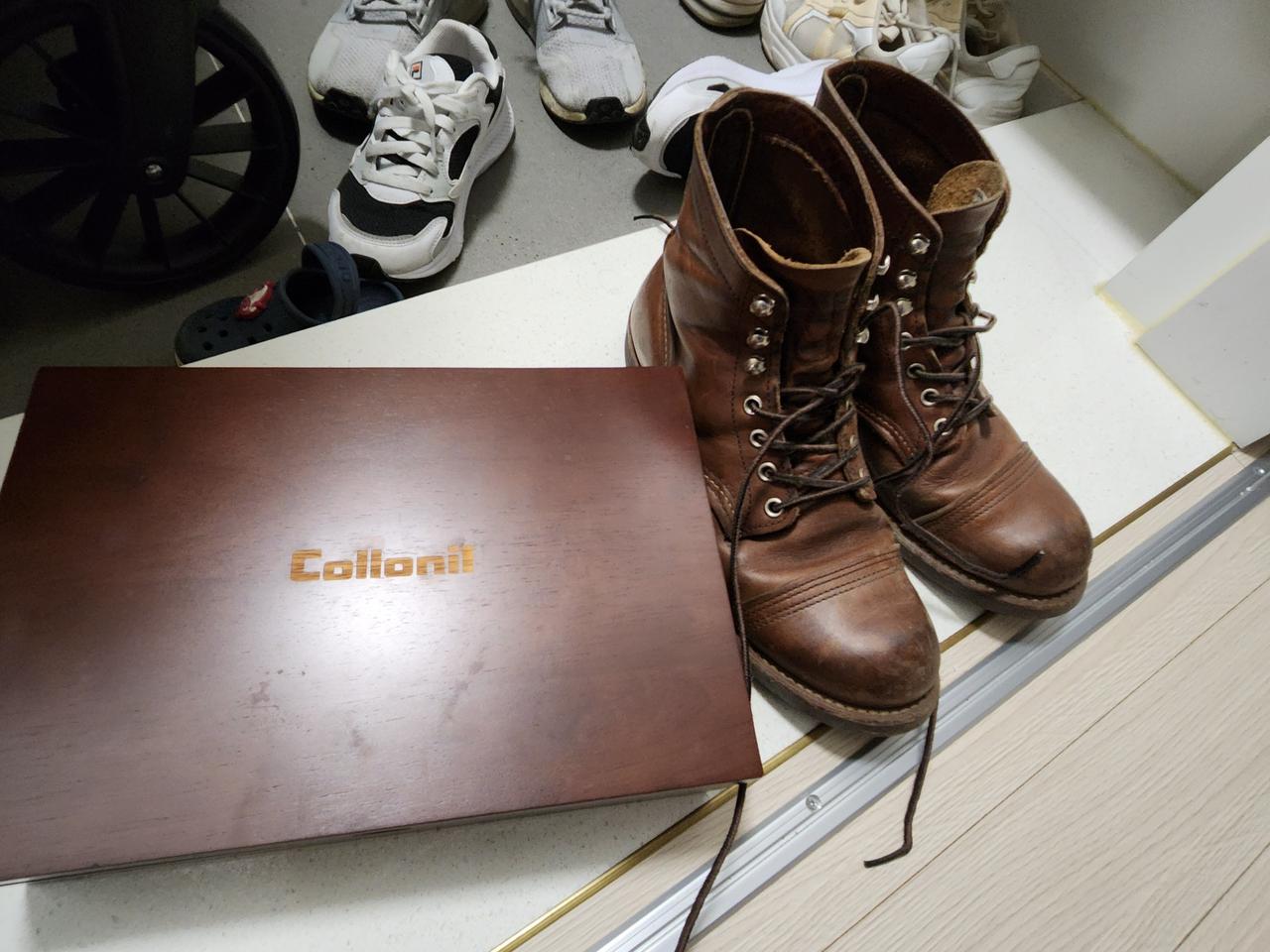 레드윙 아이언레인저 8111 260사이즈 팝니다