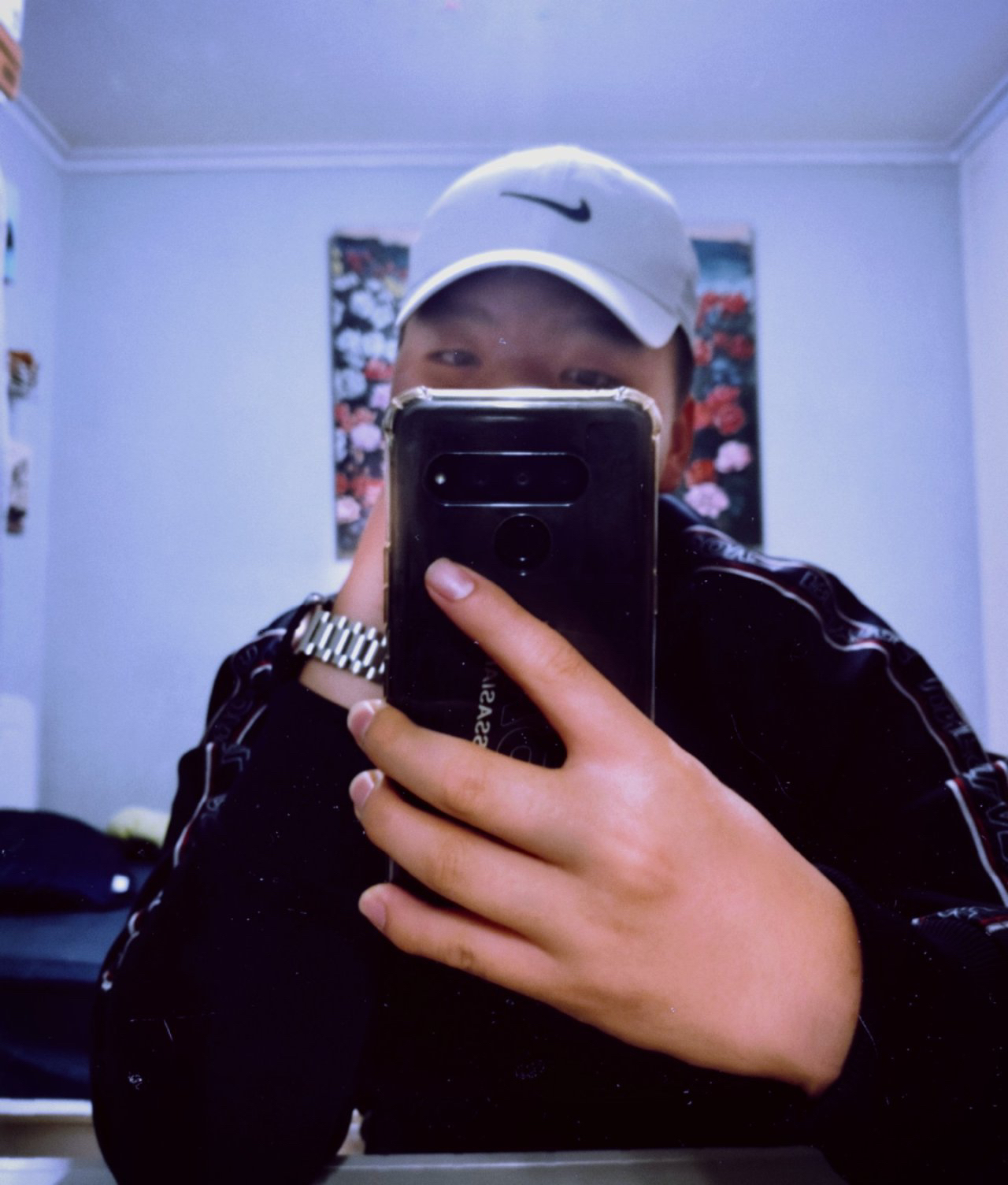 profileImg